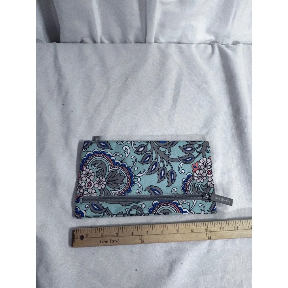 Vera Bradley Zipper Pouch OS Blue Floral Paisley Flat Makeup Bag Women